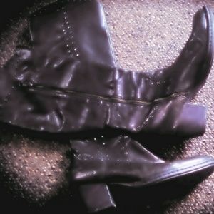 Born Black Boots EUC Sz. 8 $48